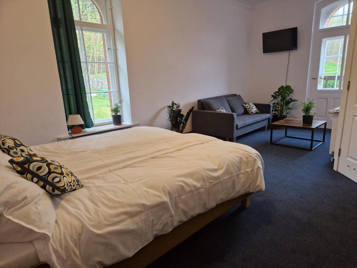 Hotelik Krasnoludki Sosnówka Zewnętrze zdjęcie